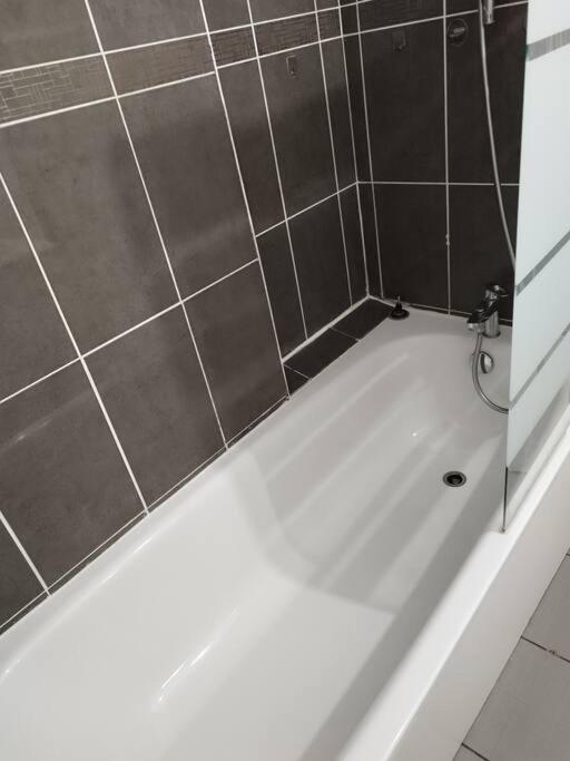 F4 - Duplex Spacieux Proche D'Orly Apartman Athis-Mons Kültér fotó